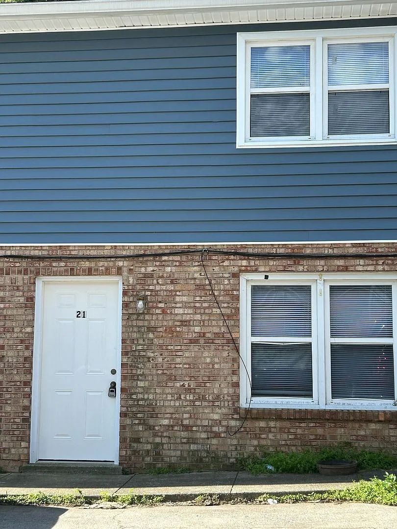 Building Photo - 190 Macey Ave #21
