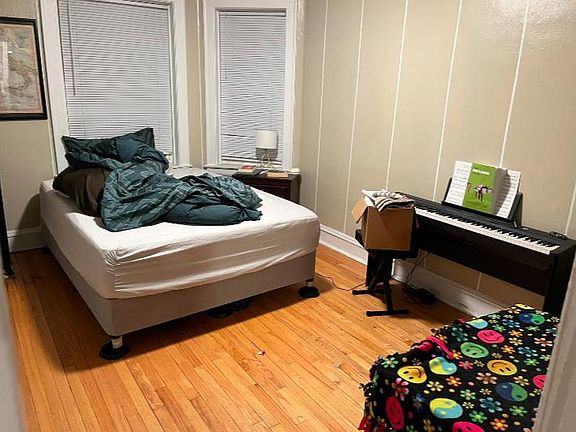3rd image of 6213 N Paulina St #1