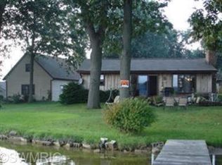 71220 Lakeview Dr, White Pigeon, MI 49099