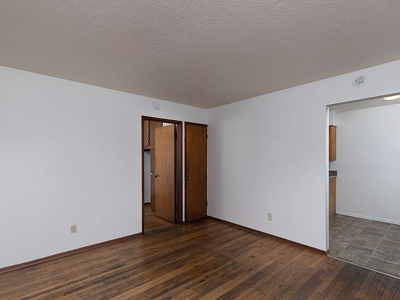 2nd image of 406 NE 52nd Ave #1125241