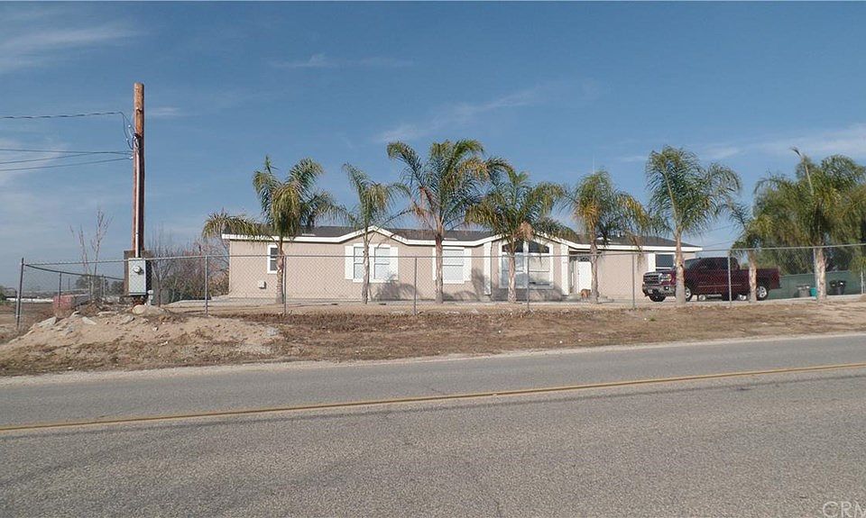 1st image of 23242 Mountain Ave