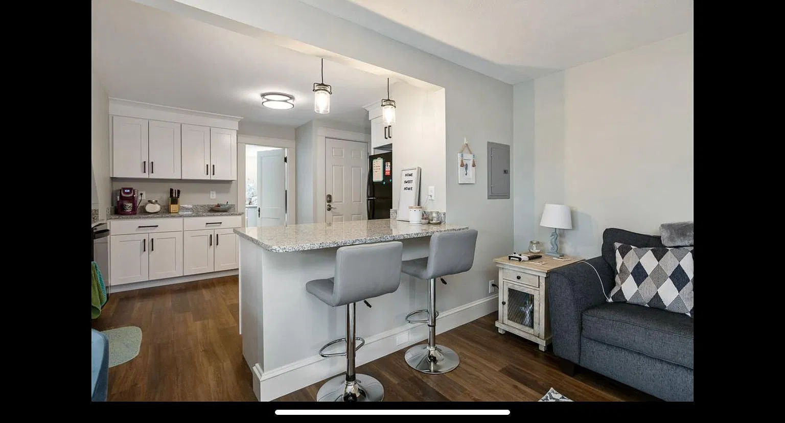 2 bed, 1100 sqft, $2,600 — Photo 4