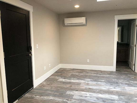 3rd image of 506 4th Ave E #4