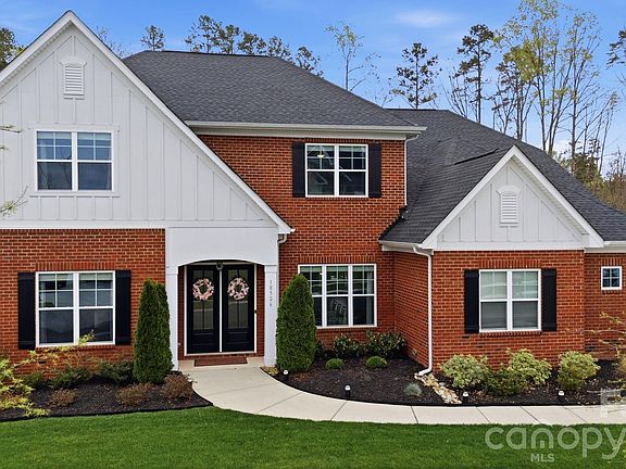 2nd image of 18526 Doves Crest Rd