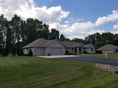 3236 Libby Ln, Suamico, WI, 54313