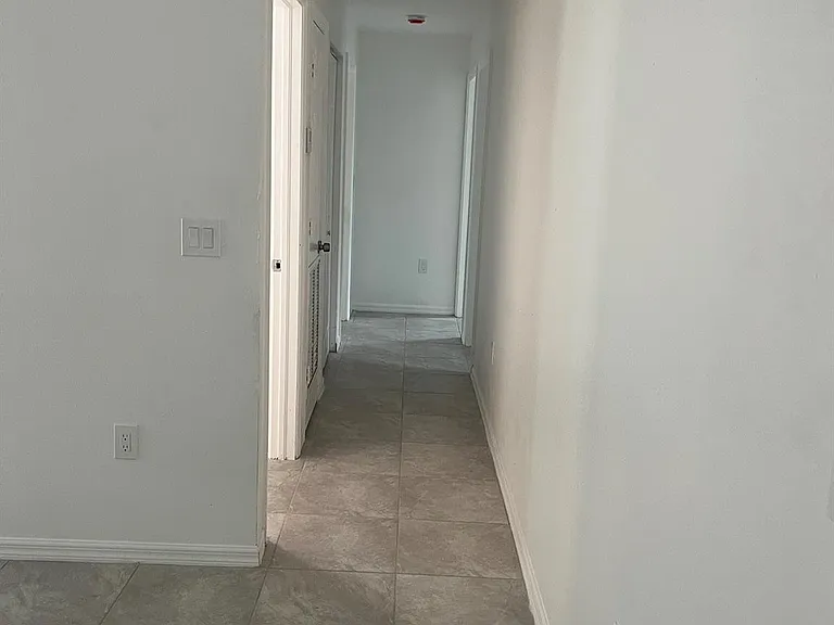3422 NW 26th Ave — Photo 6