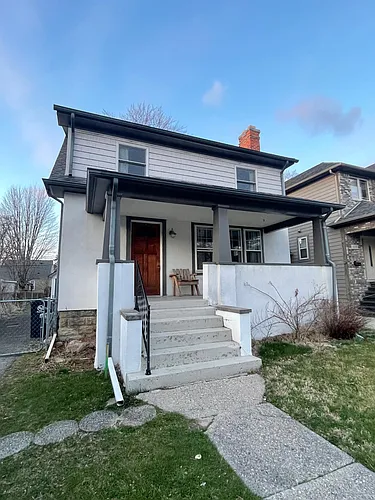 319 Dewey St Photo 1