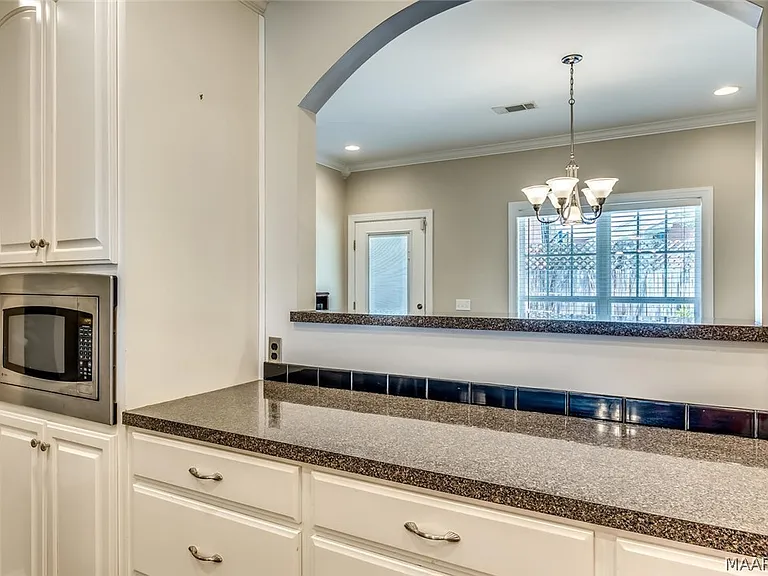 1211 Sadie Cir — Photo 16