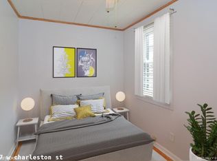 2147 W Charleston St #123, Chicago, IL 60647