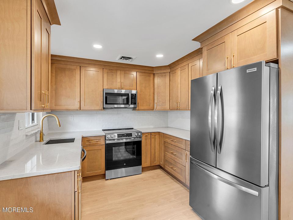 1st image of 966B Argyll Circle