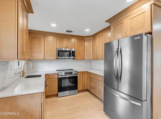 966B Argyll Cir, Lakewood, NJ 08701