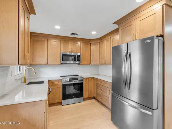 966B Argyll Circle, Lakewood, NJ 08701