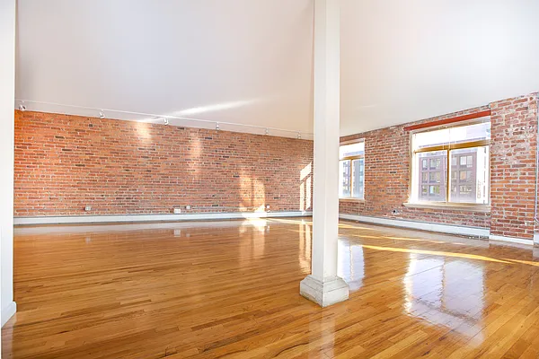 Rented by Voro NYC | media 11