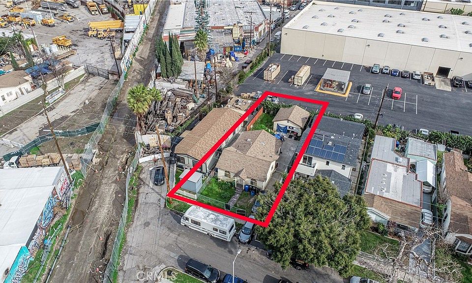 1st image of 6006 S Wilton Pl