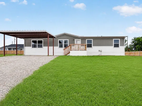 215 Overland Trl, Bridgeport, TX 76426