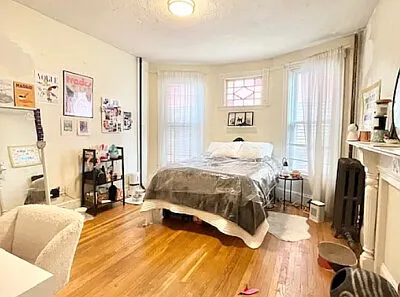 53 Hillside St #3A — Photo 3