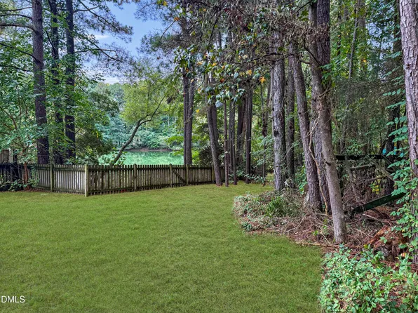 904 Oakwater Dr, Garner, NC 27529