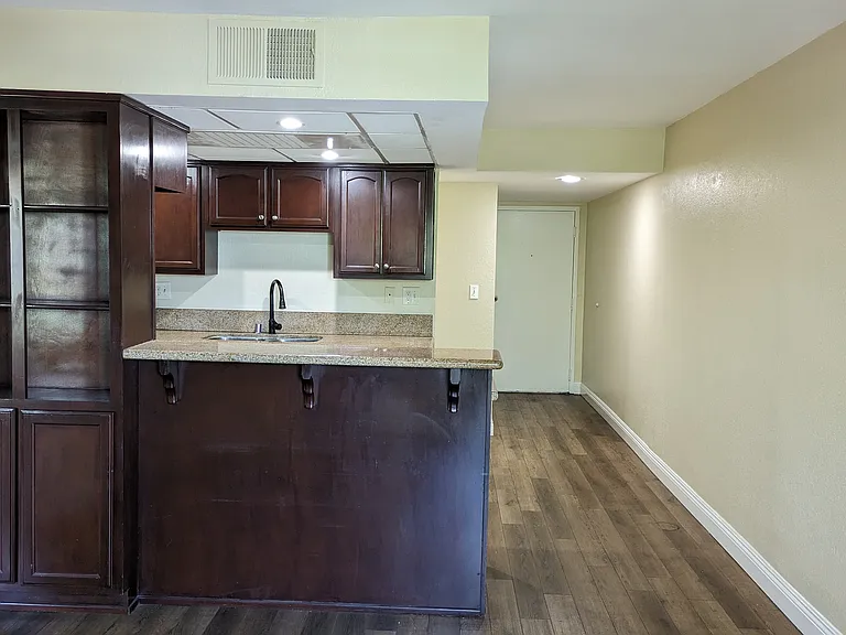 1450 Locust Ave #309 — Photo 15