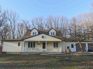 405 Ashbury Dr, Waverly, IA 50677