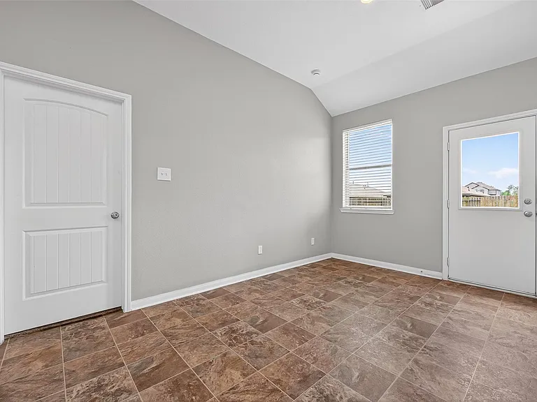 13922 Katlin Rd — Photo 18