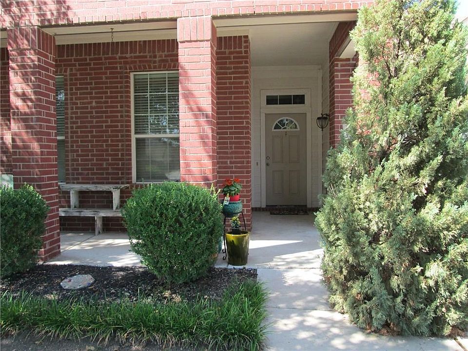 2nd image of 233 King Elder Ln