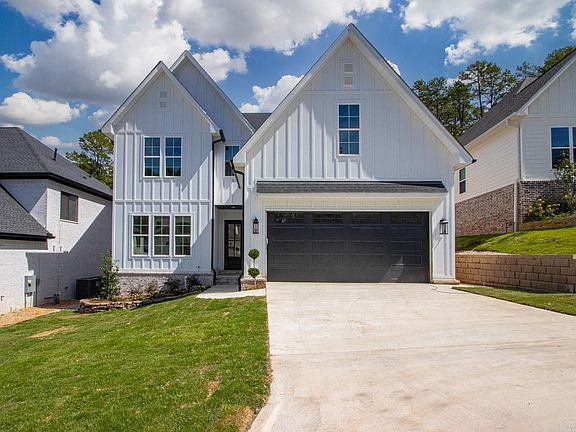 2nd image of 131 Calion Ct