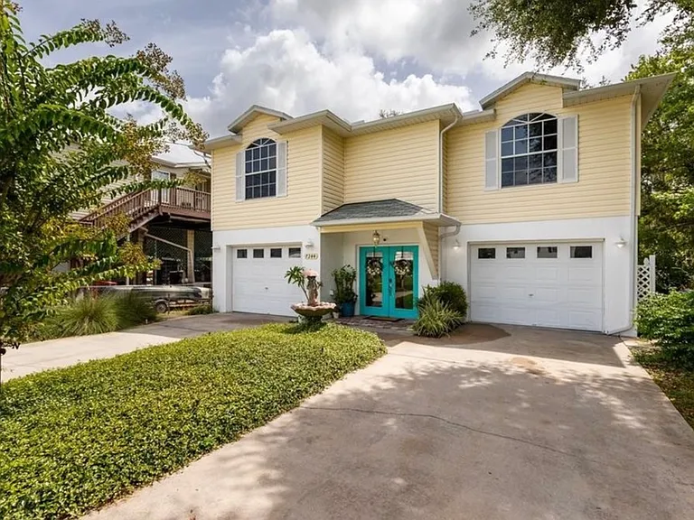 7244 Aberdeen Ct — Photo 1