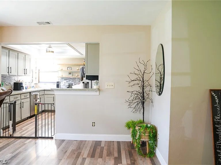 114 Greenwood Ave — Photo 9