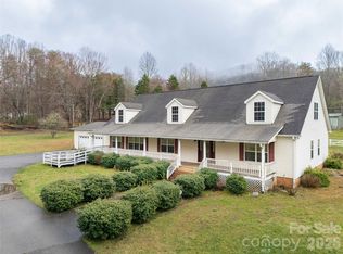 1564 Camp Creek Rd, Whittier, NC 28789