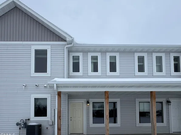 3310 Kenner Loop, Bismarck, ND 58504