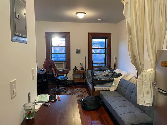 Rented by MOTION New York | media 9