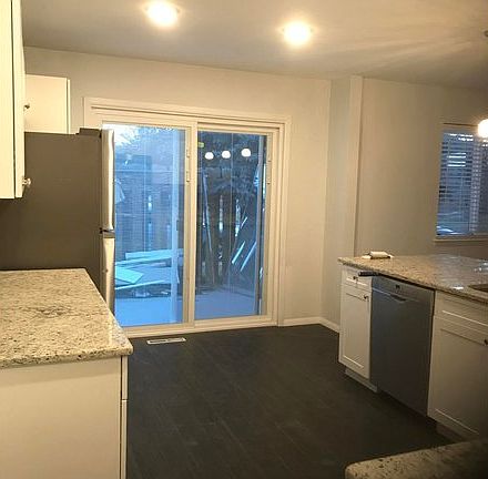 5th image of 3820-3822 Findlay Ln