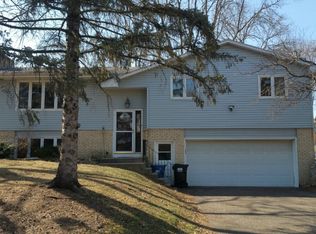 1724 Long Lake Rd, New Brighton, MN 55112