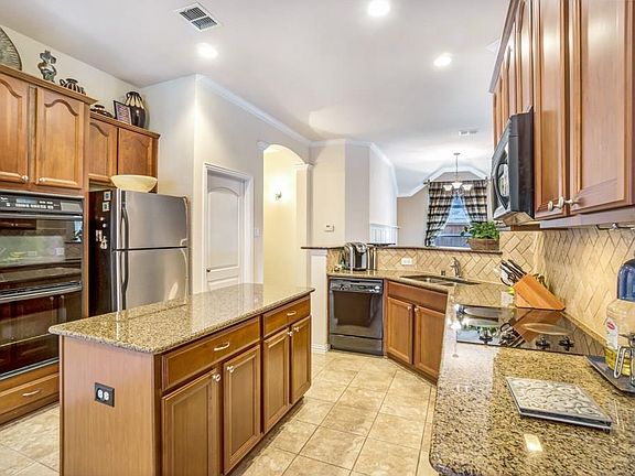 2nd image of 11662 Mansfield Dr