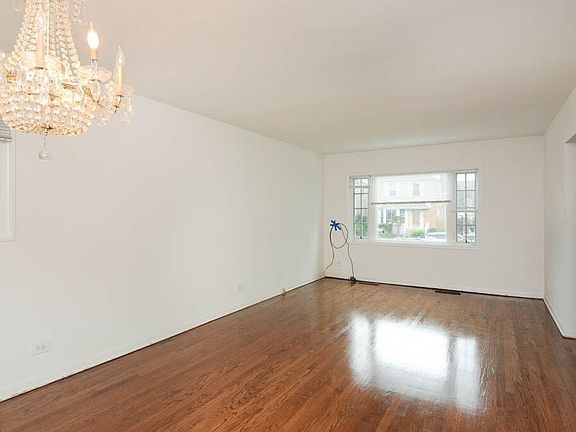 5th image of 2605 W Summerdale Ave #G08c