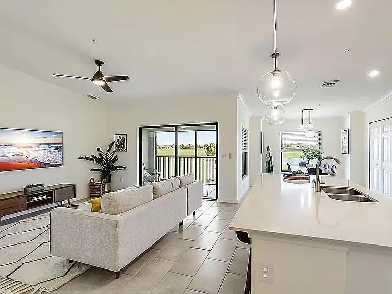 5684 Palmer Cir #203 — Photo 11