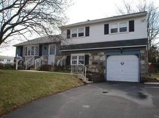 996 Marian Rd, Warminster, PA 18974