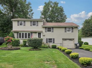 26 Patricia Ln, Washingtonville, NY 10992