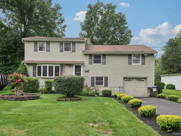 26 Patricia Lane, Washingtonville, NY 10992