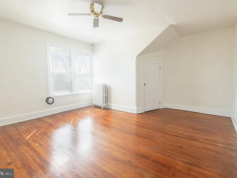 401 W Washington St — Photo 9