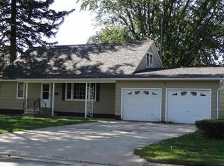 2005 Palmer St, Emmetsburg, IA 50536