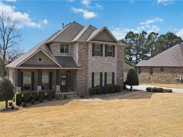 5125 E Sagely Ln, Fayetteville, AR 72703