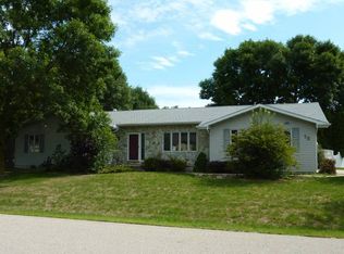 15 Springbrook Cercle Dr, Appleton, WI 54914