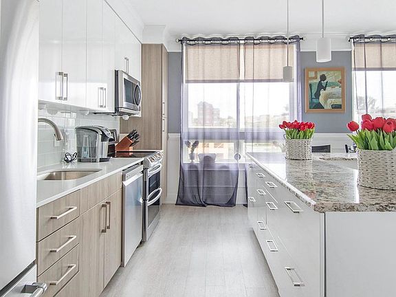 3rd image of 145 Riverhaven Dr Unit 513