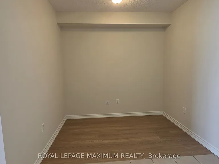 55 Strathaven Dr #2103 — Photo 6