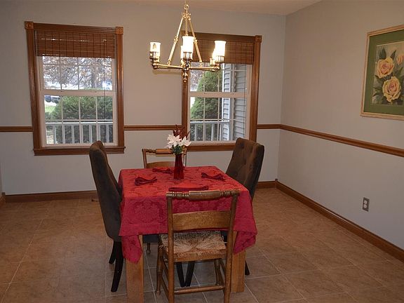 4th image of 3740 E Newport Ct
