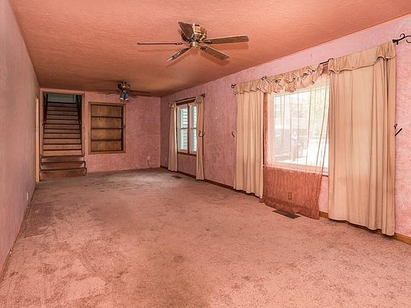3rd image of 411 Tiger Blvd