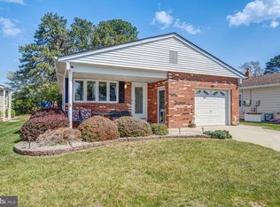 6 Speighstown Pl, Toms River, NJ 08757