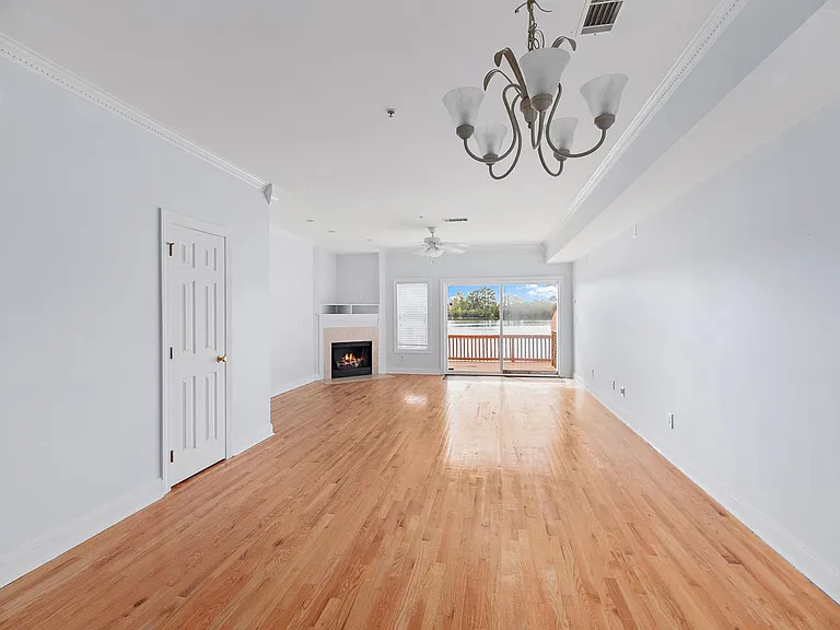 4945 Lake Palmetto Ln — Photo 8