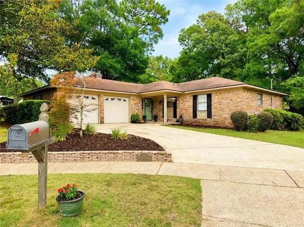 2755 Seaton Ct, Mobile, AL 36693